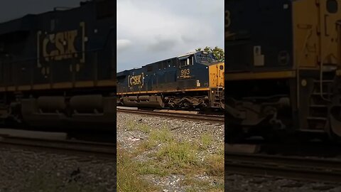 East Bound CSX Deshler Ohio #train #trainhorn #asmr #railway #railfan #csx