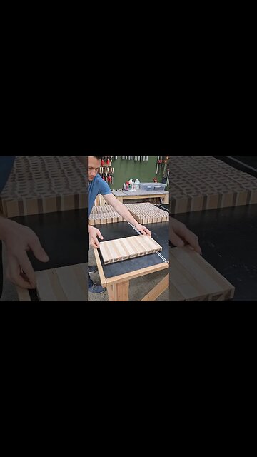 Flip & Reveal - Patterned Cutting Board #woodworking #shortsvideo #shortvideo #shorts #short