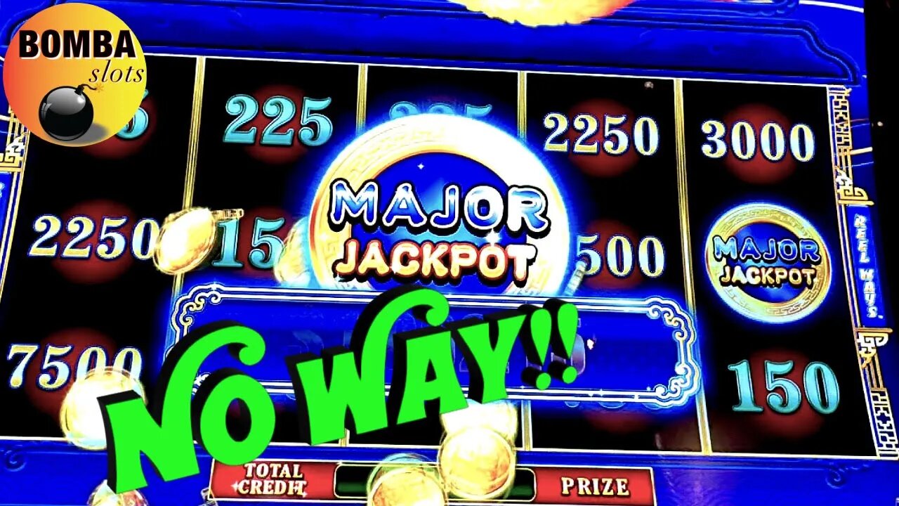 JACKPOT!! I GOT THE MAJOR!!! #lasvegas #casino #slotmachine