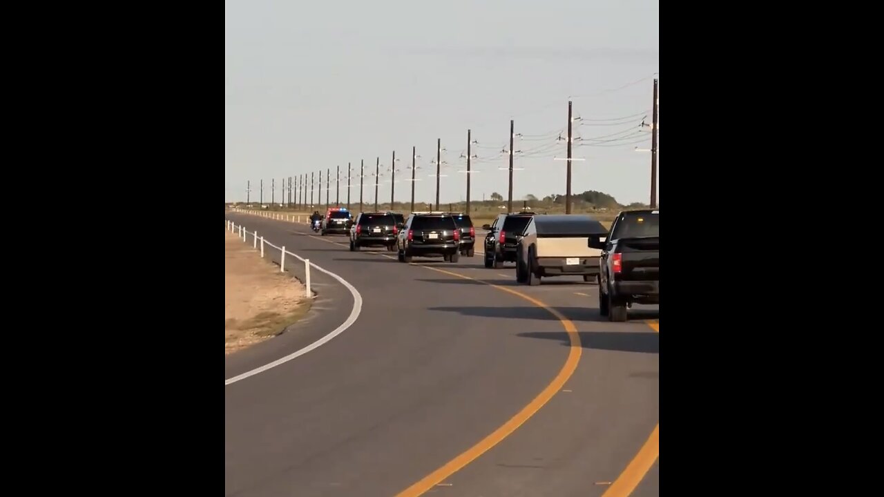 TRUMP❤️🇺🇸🥇🪽MOTORCADE TRAVEL🤍🇺🇸🏅🪽🚓🏍️🛻🚙WITH TESLA CYBERTRUCK TO TEXAS🚓🚠🚑🚐⭐️