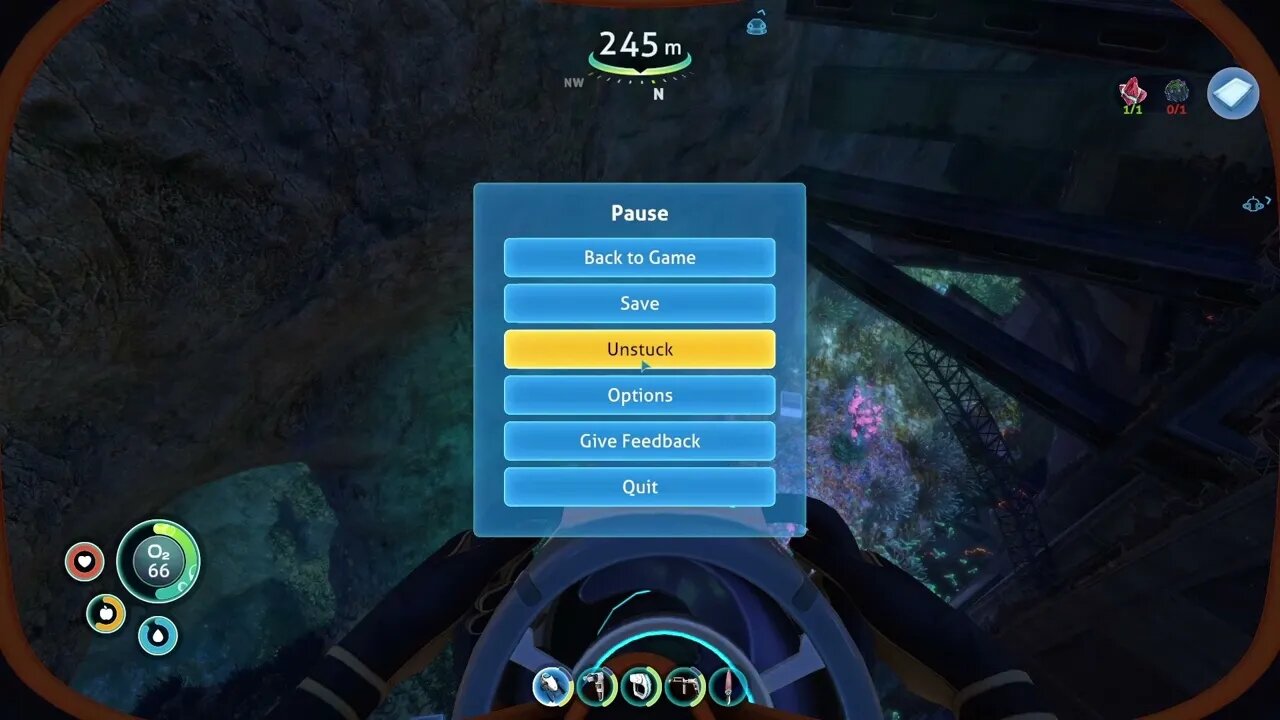 my first Warper encounter - Subnautica