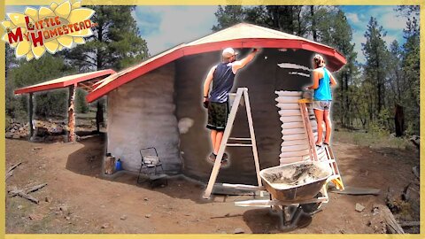 Earthbag Cabin Stucco, Aquaponics Solids Filter & School Locker Restore Complete | Weekly Peek Ep189