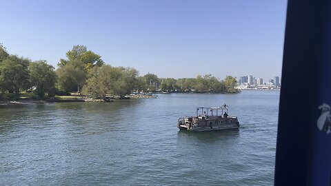 Toronto centre island. Five minute trip