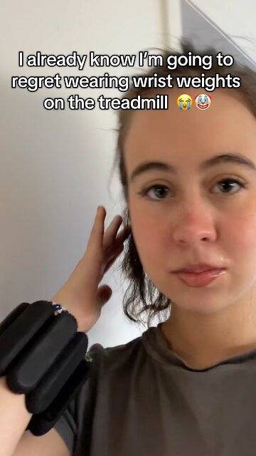 walking my way to toned arms 💪 #wristweights #walks #fyp #tonedarms #pilates