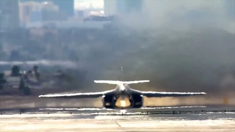 Stunning Video of B-1 Lancer in Action • Takeoff & Landing [Training Footage]-6