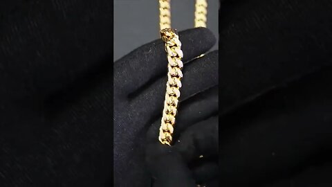 The different way in Miami Cuban link is filed! Examples #shorts #cubaknowknowsjewelry ￼