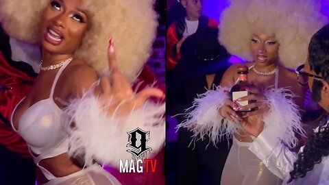 Megan The Stallion Is Outside & Unbothered By Nicki Minaj Rant! 💃🏾