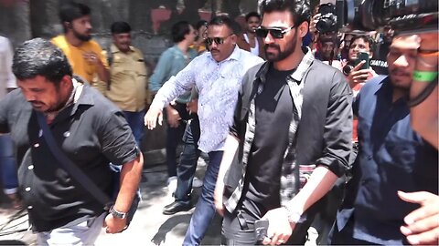 Look What Bellamonda Sai Sreenivas Did When Bouncer Push his Fan infront of him | Chatrapathi