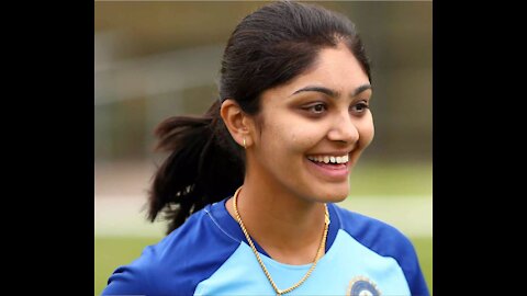 Incredible Catch - Women's Cricket