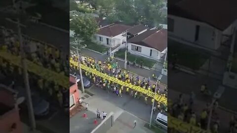 Patriotas dando volta no quartel