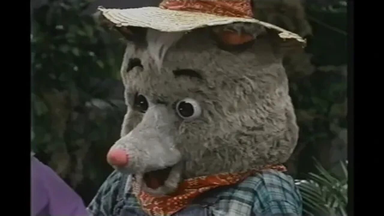 The Swamp Critters of Lost Lagoon - Phatratt and the Manatees