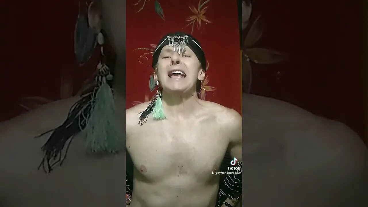 Dublando Ney Matogrosso- Telma eu não sou gay.