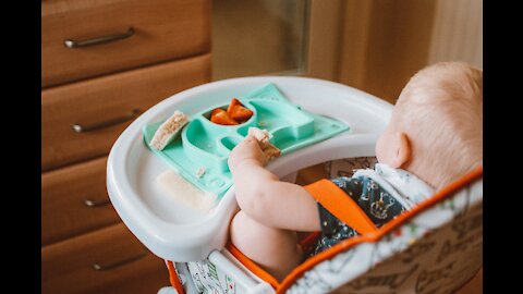 CUÁNDO INTRODUCIR ALIMENTOS SÓLIDOS EN LA DIETA DE UN BEBÉ