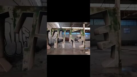 INCREDIBLE CAMOUFLAGE GRAFFITI PIECE 😨 #graffiti #graffitiart #shorts