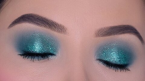 Turquoise Glitter Eye Makeup Tutorial | Sparkly Eyelook