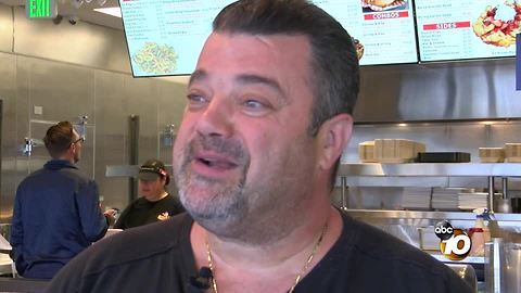 'Chicken' Charlie's brings fair fun to restaurant scene