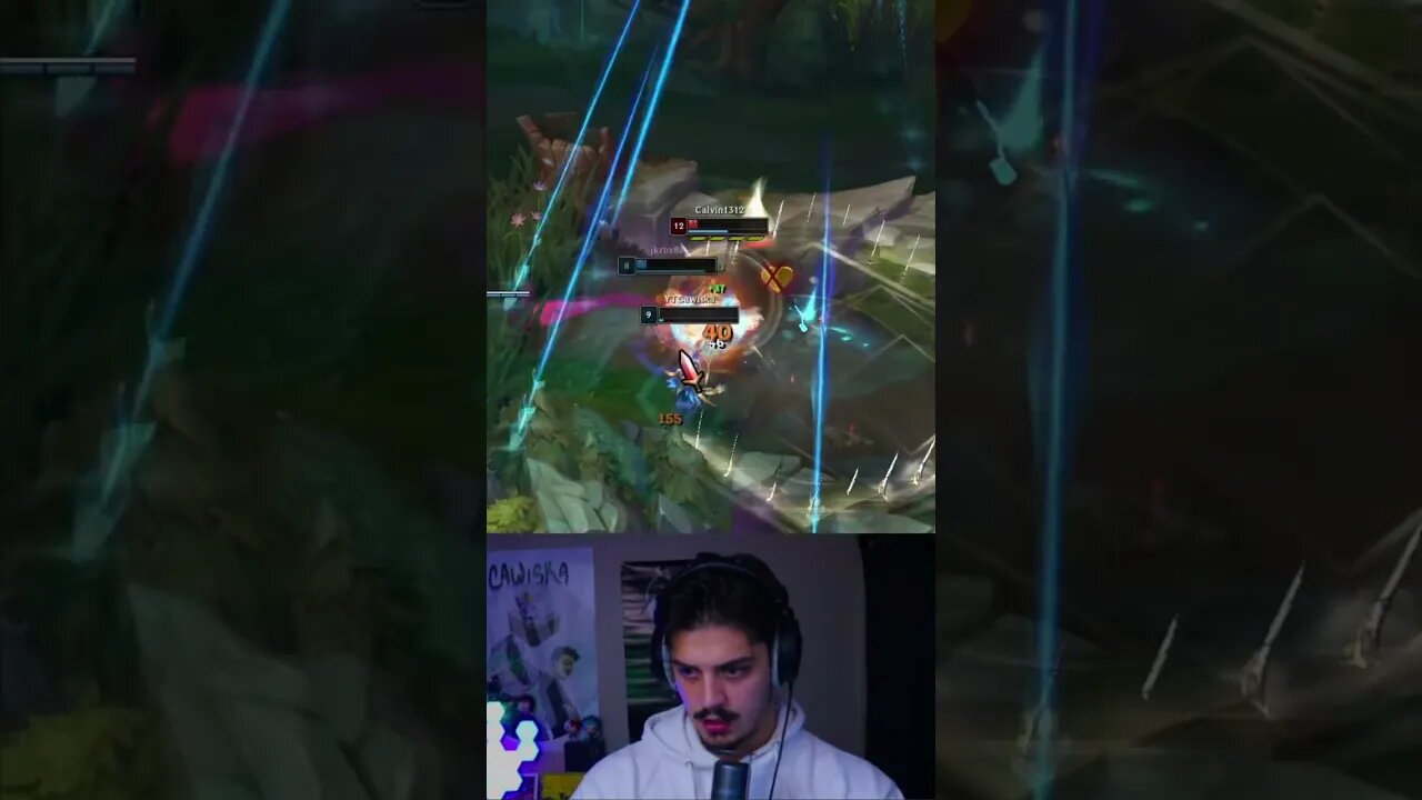 She kinda got fed idk who did it #quinn #leagueoflegends #top #overpowerd #fed #funny #toplane #bust