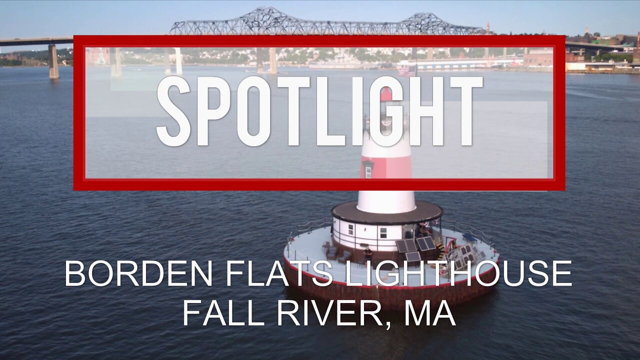 Borden Flats Lighthouse : Fall River, MA