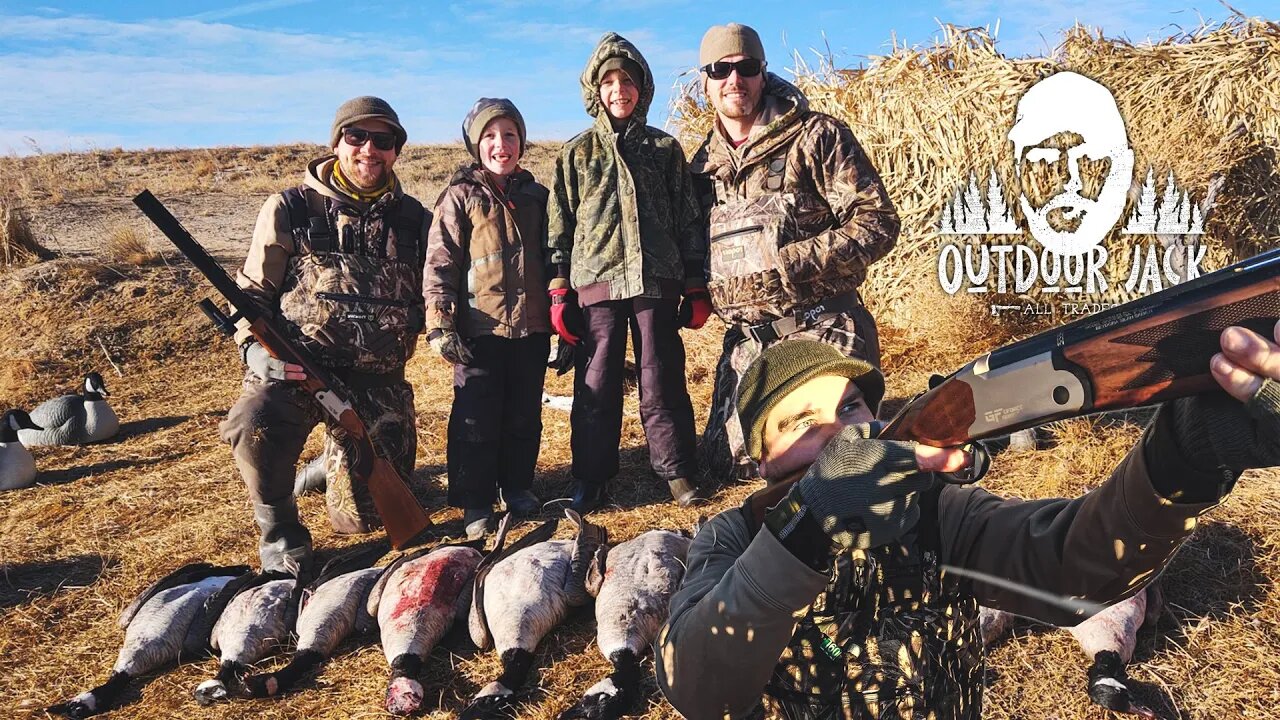 Double Barrel 20 Gauge Goose Hunt - Last Day of Goose Season | Outdoor Jack