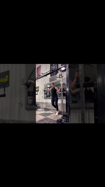 Upper body workout with some motivation (sound on).