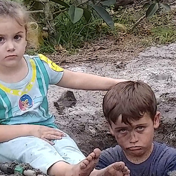 A Boy Got Stuck In A Hole, What His Mom Does Will Surprise You
