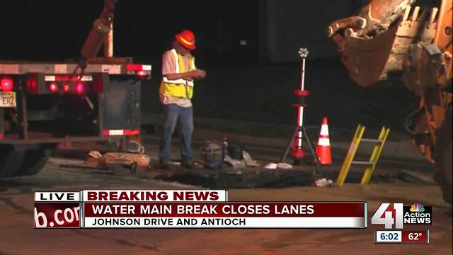 Water main break closes parts of Johnson Drive