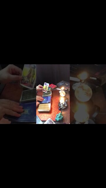 WHISPERD ASMR 1 MINUTE DAILY TAROT / ENERGY READING 🔮🔮PSYCHIC