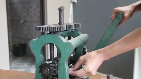 Make a gold ring for men - jewelry maker-5
