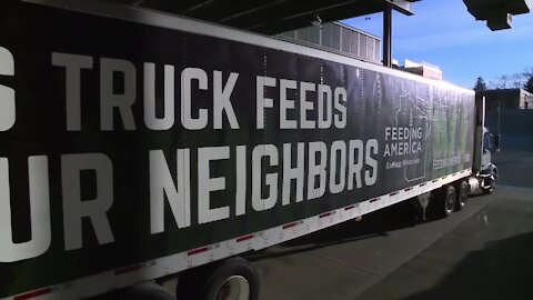 Lambeau Field to store food for Feeding America