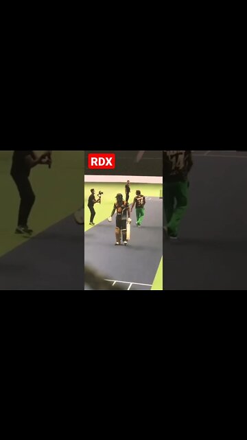 Chris Gayle vs Shoaib Akhtar