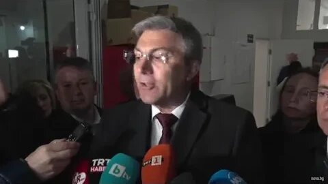 мустафа к. гласува