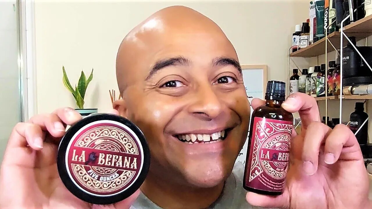 ASMR La Befana by Strike Gold Shave first try.