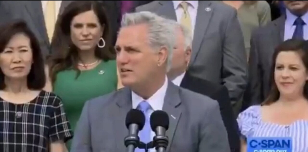 👏Kevin McCarthy: “Pelosi thinks the storm is coming.”