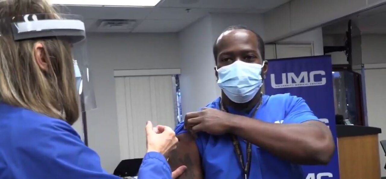 NEW: NV gets vaccine rollout overhaul, seniors prioritized