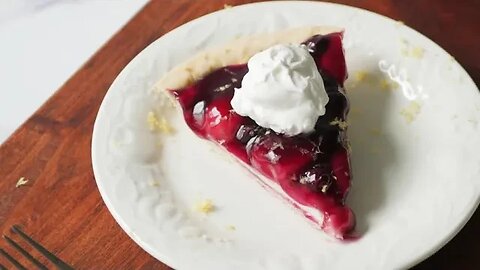 EASY No-Bake Blueberry-Banana Cream Pie