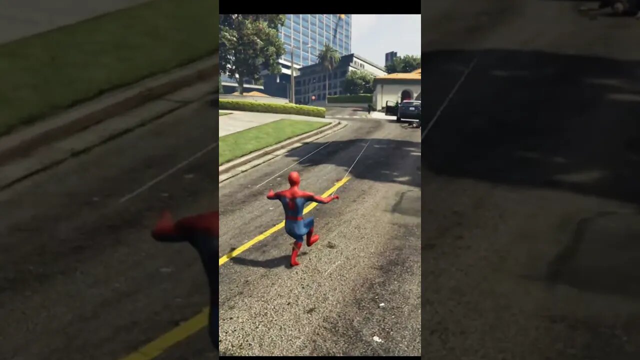 Spiderman in GTA 5 | Spiderman Fight with police | GTA 5 mod | #youtubeshorts #shorts #gtav #spider