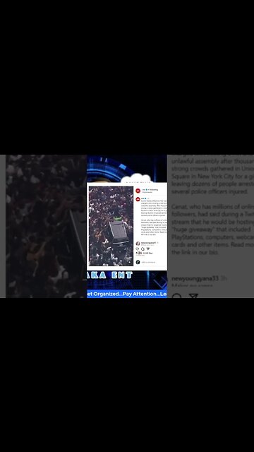 Chaotic crowd in union square