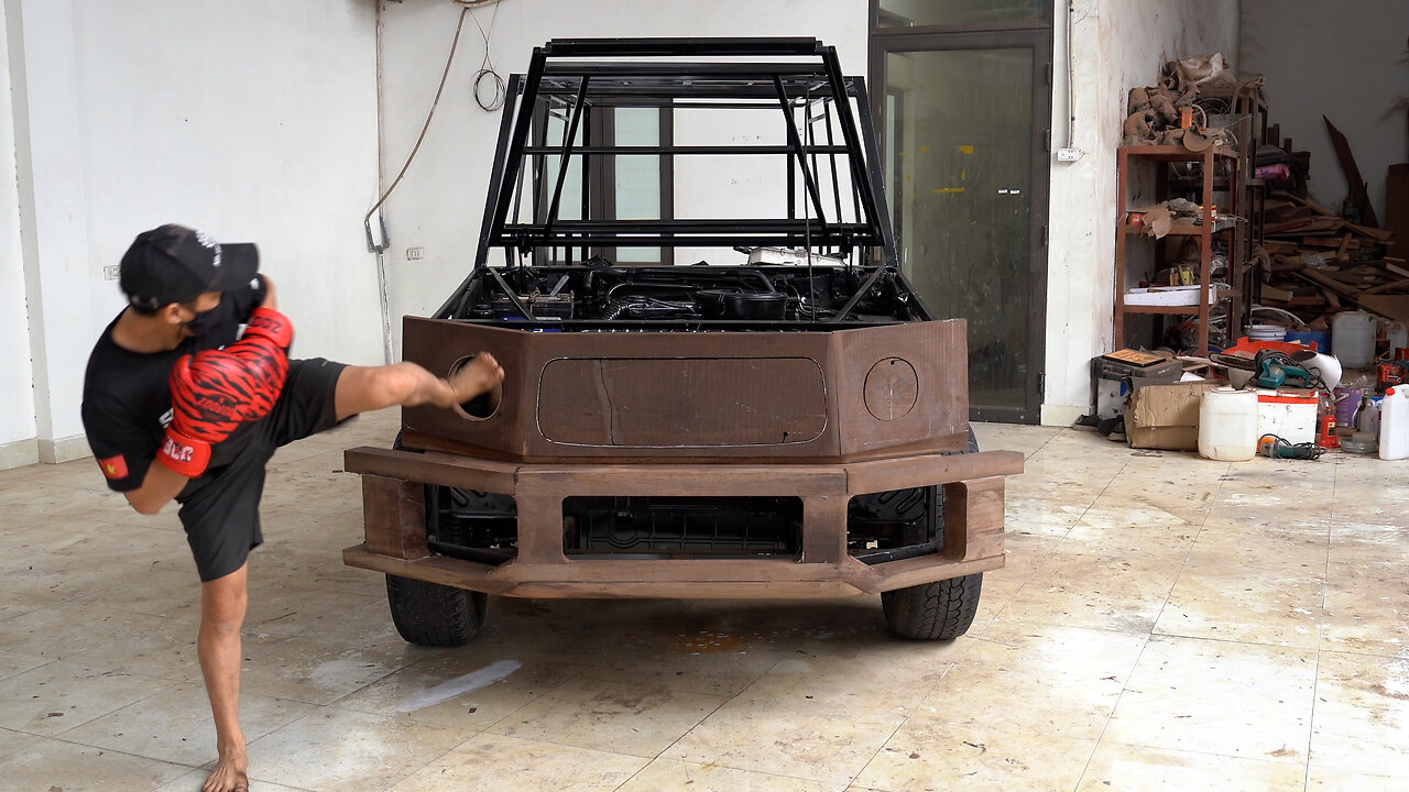 Assemble the wooden frame for the Mercedes G63 AMG Supercar