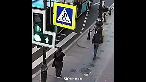 Dashcam & Crash: Hit by a bus 🚌💥 #shorts #dashcam #bus