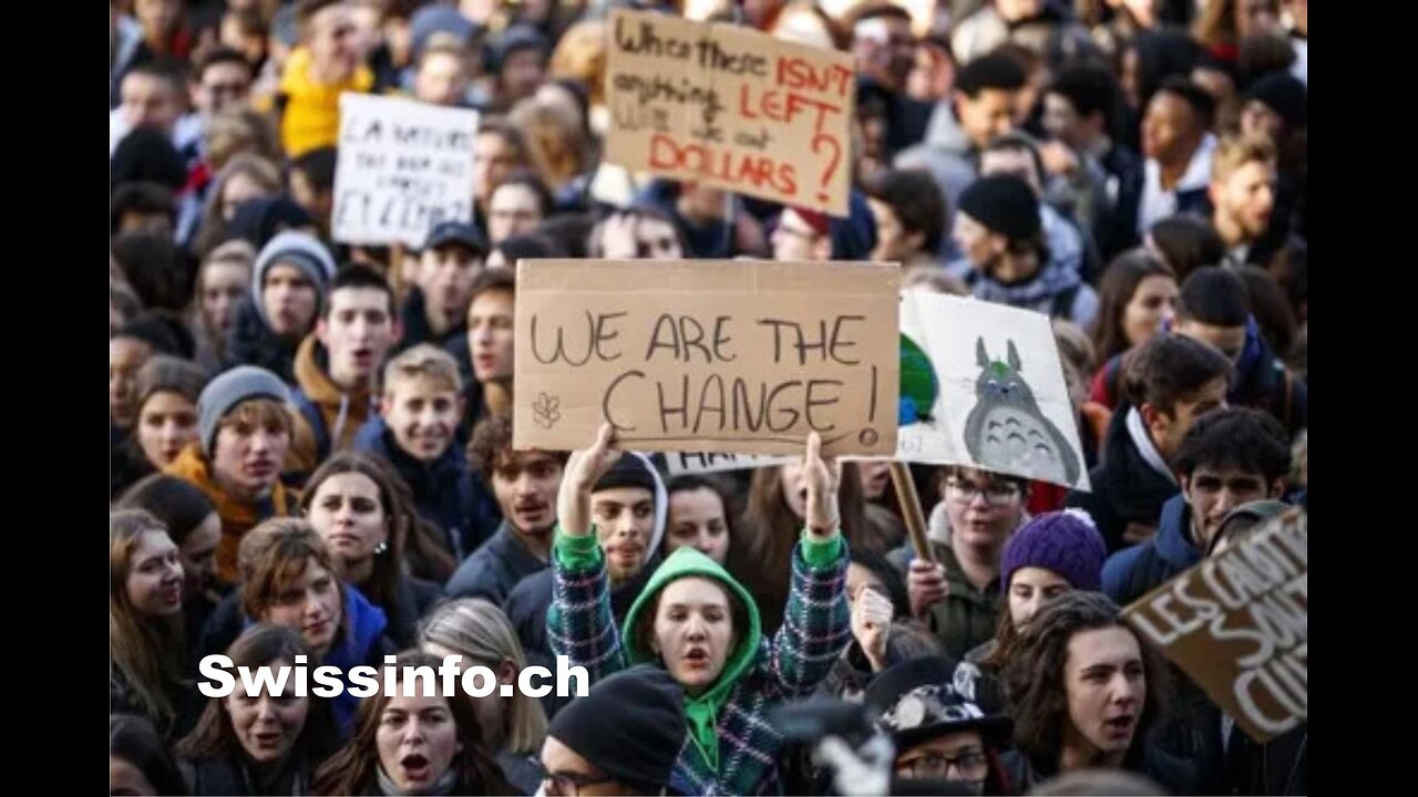 Jóvenes!, es hora de renovar la democracia. Sólo vosotros y vuestros padres tenéis la energía y la libertad para impulsar el cambio. Los políticos de todas las tendencias están cómodos, no les interesa