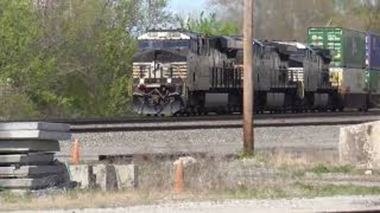 Norfolk Southern 21Q Intermodal Train from Berea, Ohio May 7, 2022