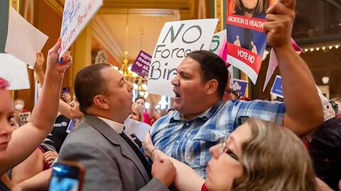 Pastor Clashes with Abortion Protestors at Iowa State Capitol