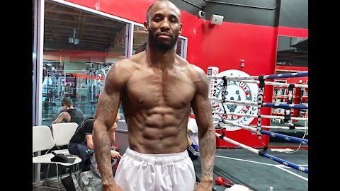 YORDENIS UGAS SHADOW BOXING BEFORE WEIGH - IN MUST WATCH..!!!