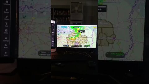 tracking severe thunderstorm and tornado 🌪️ #weather