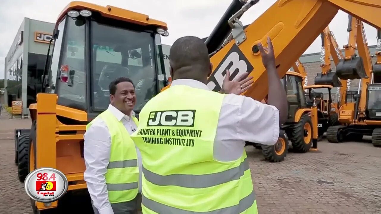 Review JCB Ganatra Ultra Modern Backhoe Loader #jcb