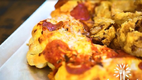 Pizza Ring With Onion Rings