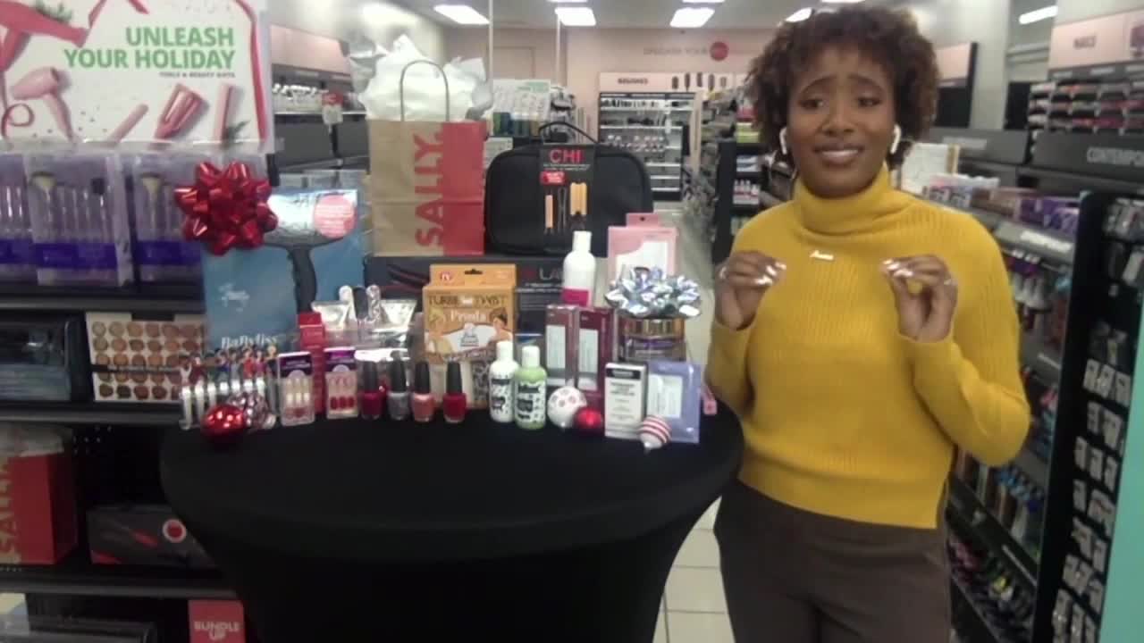 Sally Beauty: DIY holiday glam tips and tricks