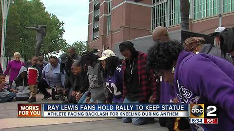Ray Lewis fans stand in solidarity after petition to remove statue surfaces