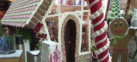 Life-size gingerbread house on Las Vegas Strip