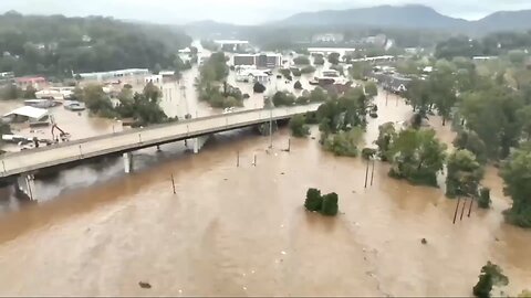 HURRICANE HELENE DESTROY PARTS🌧️💨🌊🏘️🌊 OF NORTH CAROLINA WITH HEAVY FLOODINGS💦🚧🌊🏠💫